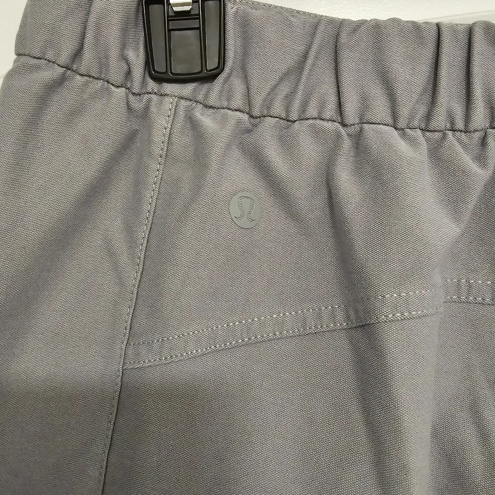Lululemon Light Utilitech Cargo Pocket High-Rise Pant In Rhino Grey - Picture 8 of 8